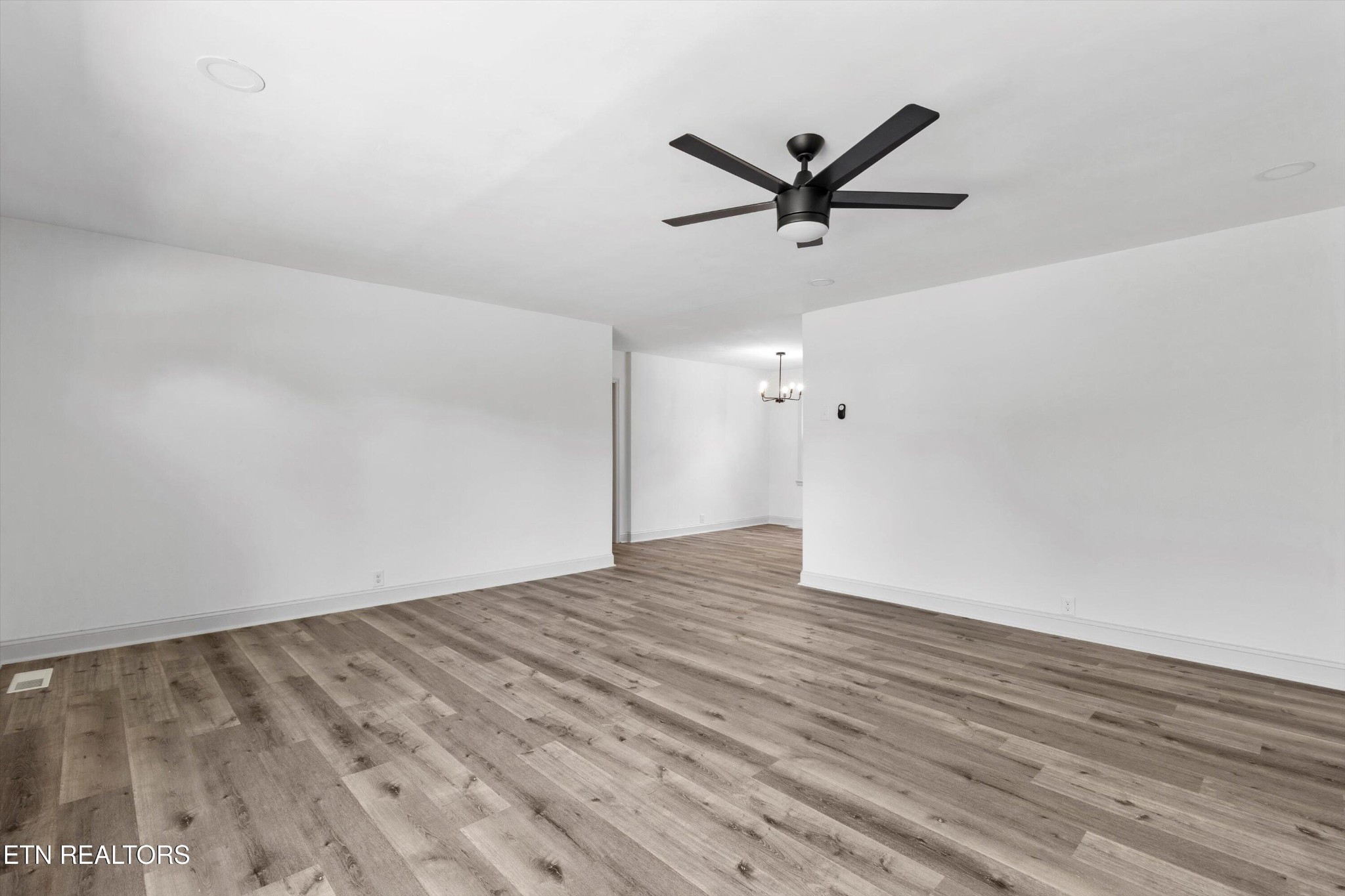 4221 Plummer Road Northeast Knoxville, TN 37918 - Photo 13 of 34 Gallery Image 13