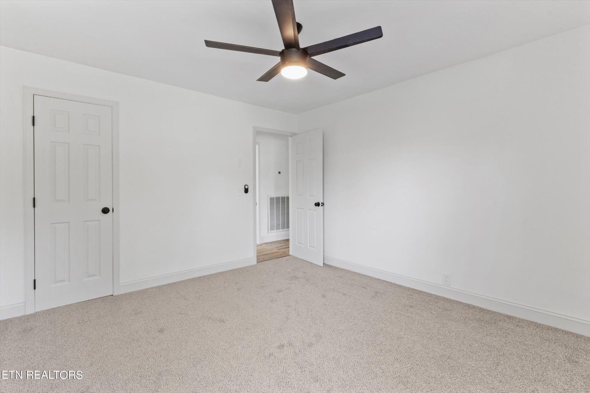 4221 Plummer Road Northeast Knoxville, TN 37918 - Photo 31 of 34 Gallery Image 31