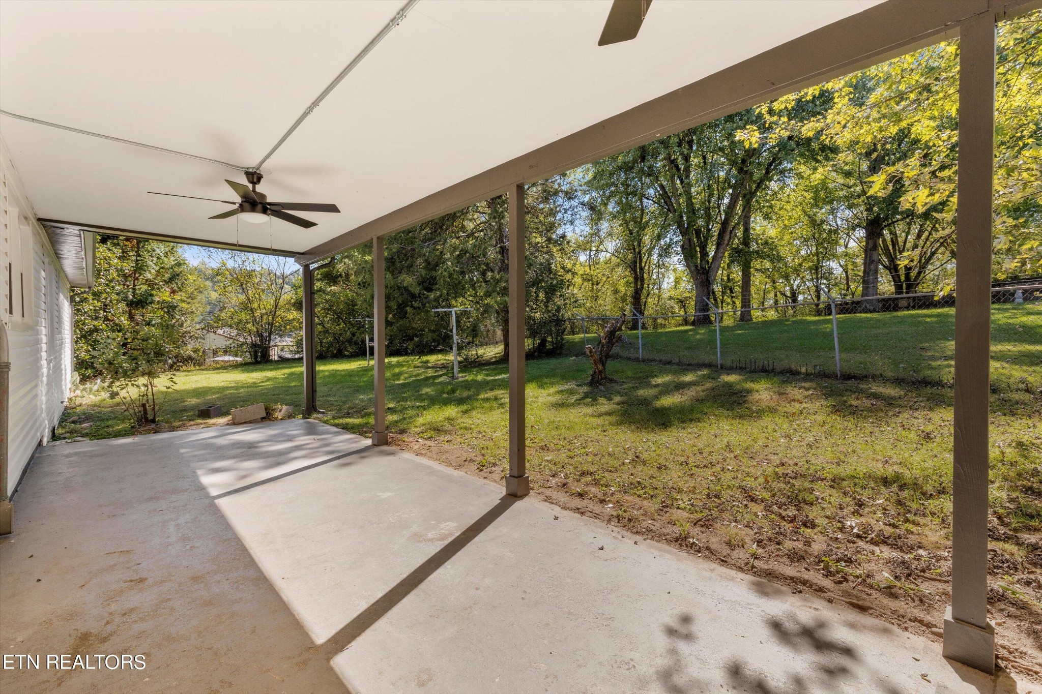 4221 Plummer Road Northeast Knoxville, TN 37918 - Photo 4 of 34 Gallery Image 4