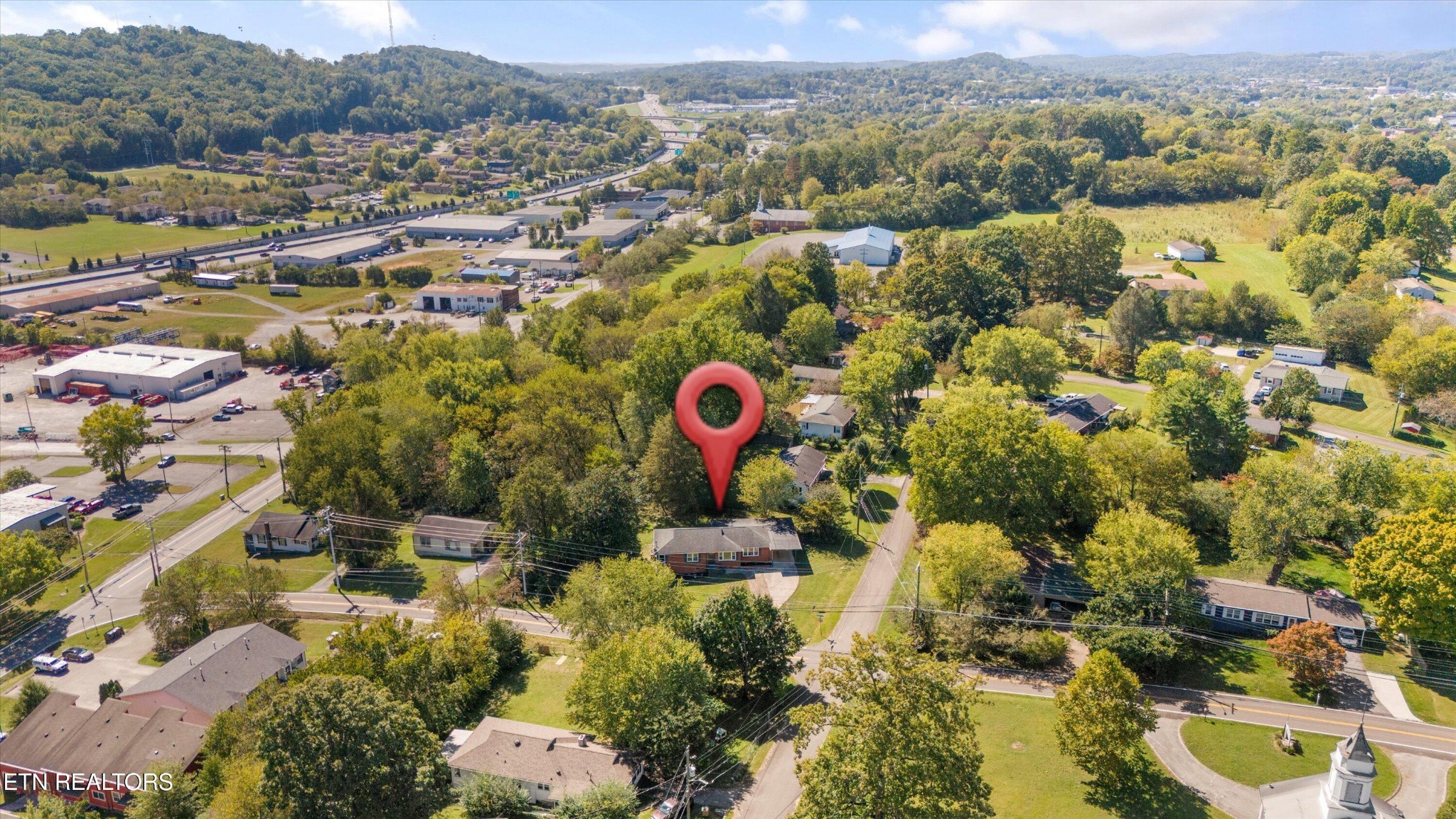 4221 Plummer Road Northeast Knoxville, TN 37918 - Photo 8 of 34 Gallery Image 8