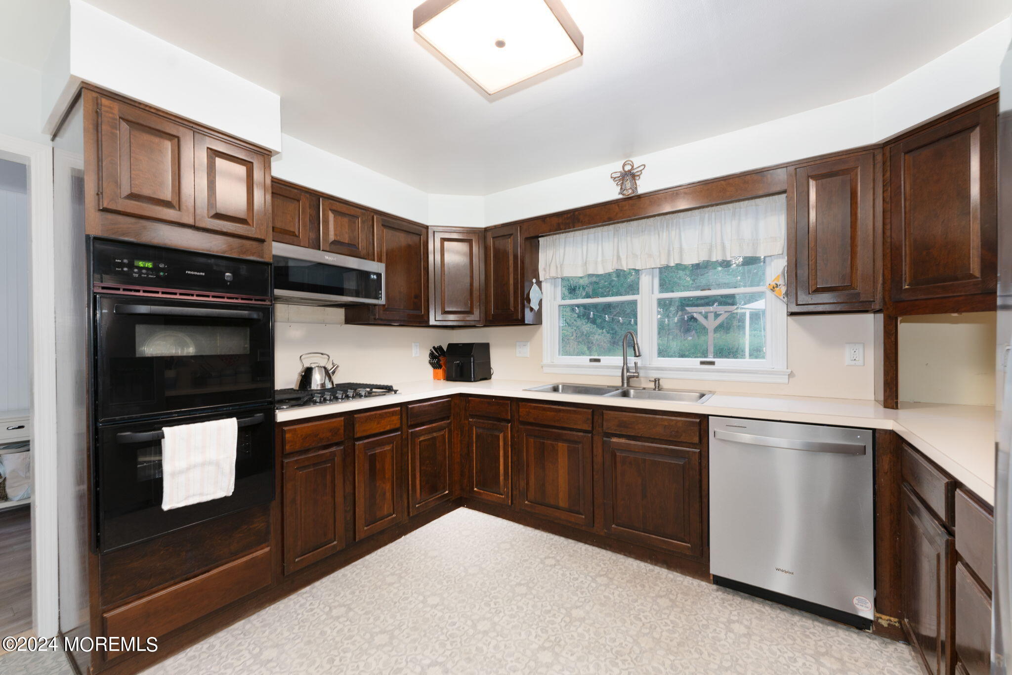 704 Old Bridge Road Brielle, NJ 08730 - Photo 10 of 28 4-web-or-mls-RLS-10