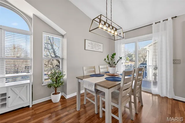 $304,900 | 162 Rutherglen Drive, Valley Park, MO 63088