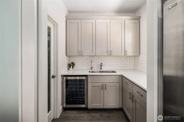 $1,100,000 | 6917 232nd Avenue East, Buckley, WA 98321