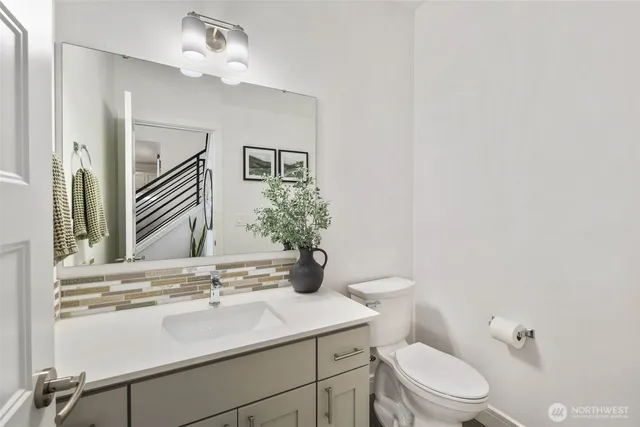 $1,100,000 | 6917 232nd Avenue East, Buckley, WA 98321