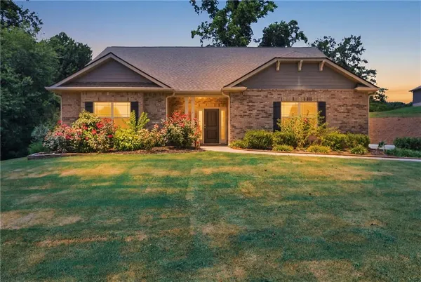 $599,900 | 5911 Wauka Valley Pass, Clermont, GA 30527