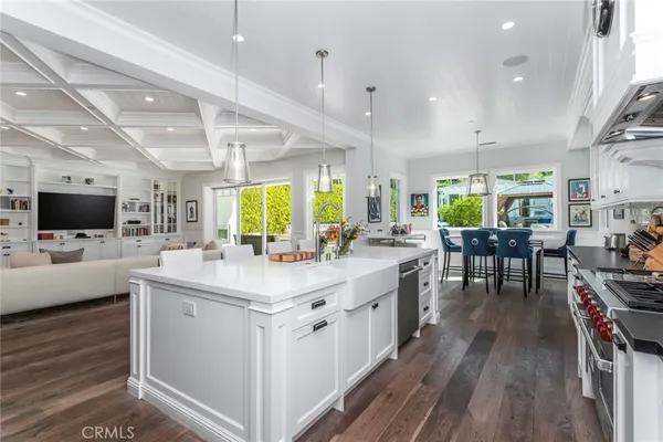 $5,300,000 | 14234 Greenleaf Street, Sherman Oaks, CA 91423