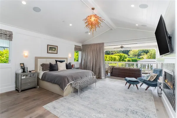 $5,300,000 | 14234 Greenleaf Street, Sherman Oaks, CA 91423