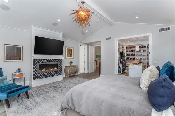$5,300,000 | 14234 Greenleaf Street, Sherman Oaks, CA 91423