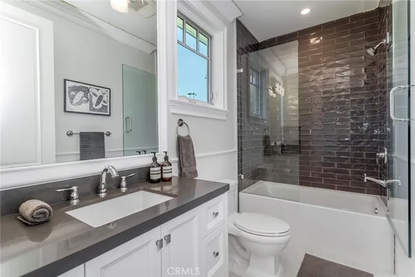 $5,300,000 | 14234 Greenleaf Street, Sherman Oaks, CA 91423