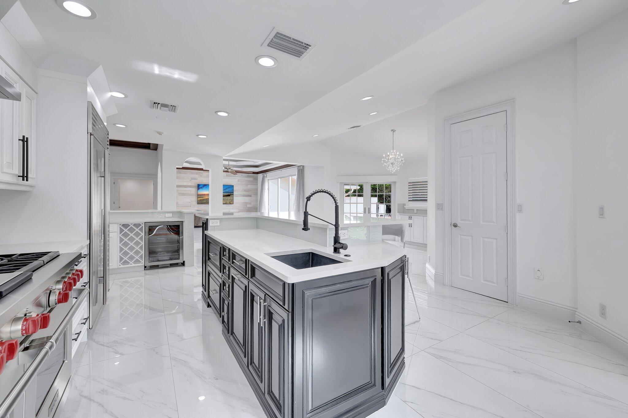 4445 Woodfield Boulevard Boca Raton, FL 33434 - Photo 19 of 56 26-web-or-mls-3W7A7523