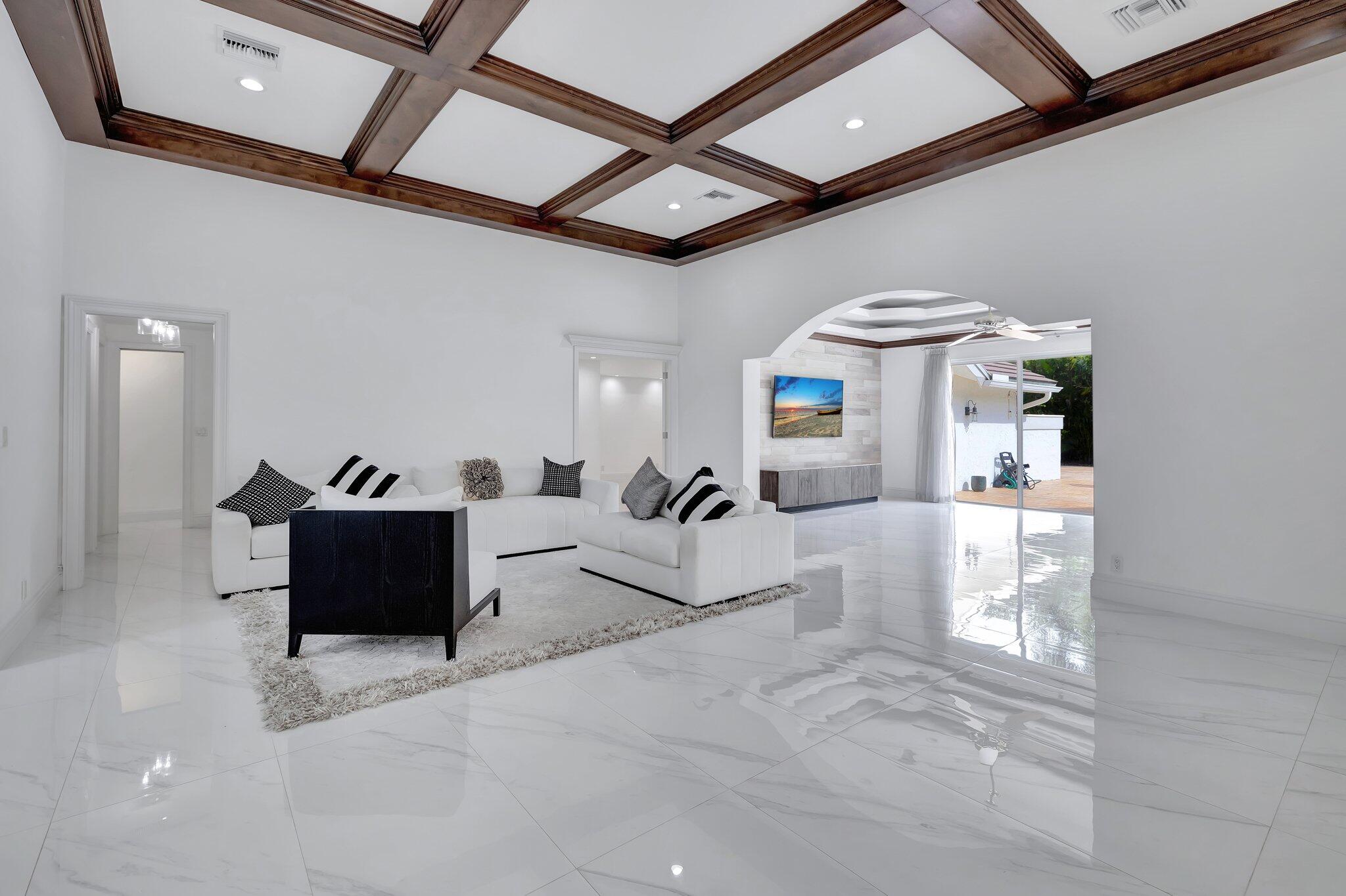 4445 Woodfield Boulevard Boca Raton, FL 33434 - Photo 8 of 56 14-web-or-mls-3W7A7448