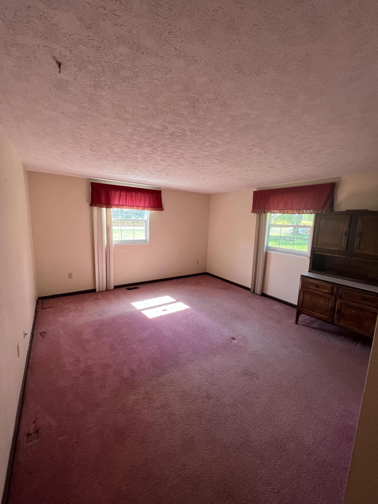 670 East Possum Road Springfield, OH 45502 - Photo 23 of 55
