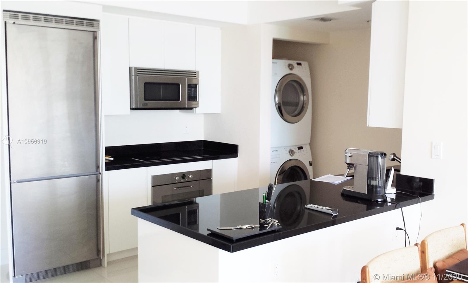92 Southwest 3rd Street, Unit 3502 Miami, FL 33130 - Photo 2 of 31 Gallery Image 2