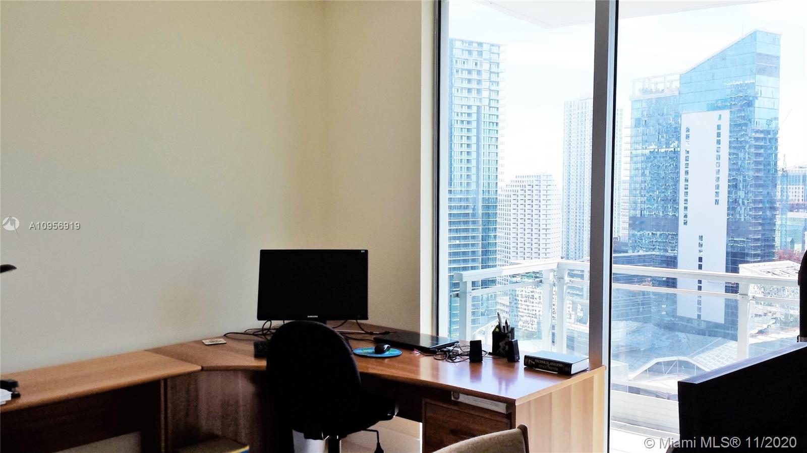 92 Southwest 3rd Street, Unit 3502 Miami, FL 33130 - Photo 18 of 31 Gallery Image 18