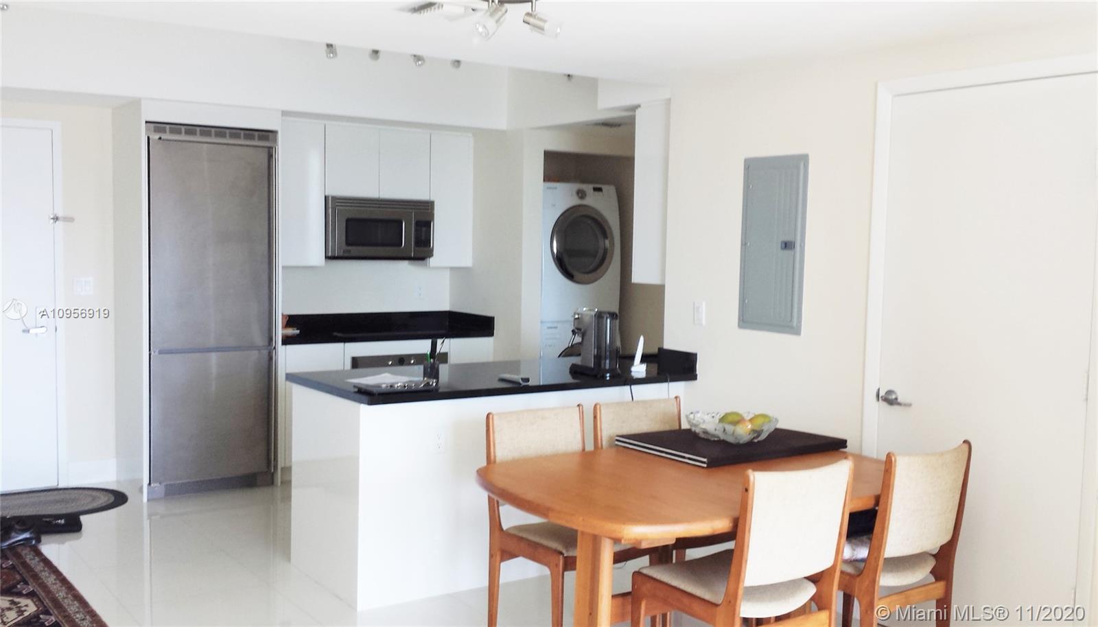 92 Southwest 3rd Street, Unit 3502 Miami, FL 33130 - Photo 5 of 31 Gallery Image 5