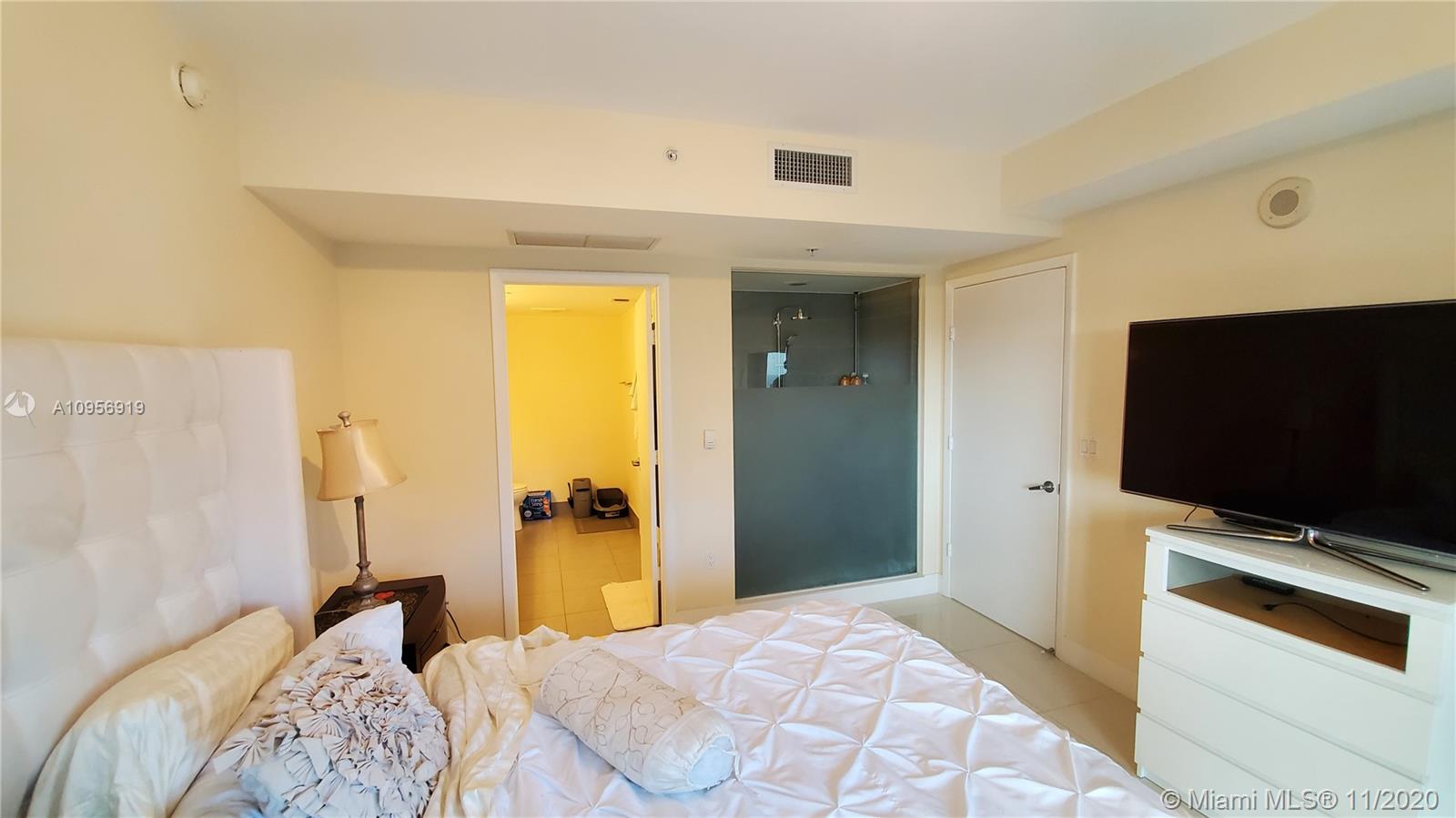 92 Southwest 3rd Street, Unit 3502 Miami, FL 33130 - Photo 7 of 31 Gallery Image 7