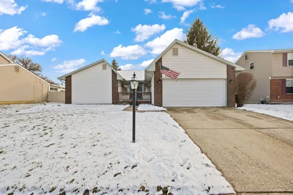 $345,000 | 5711 Greendale Drive, Galloway, OH 43119