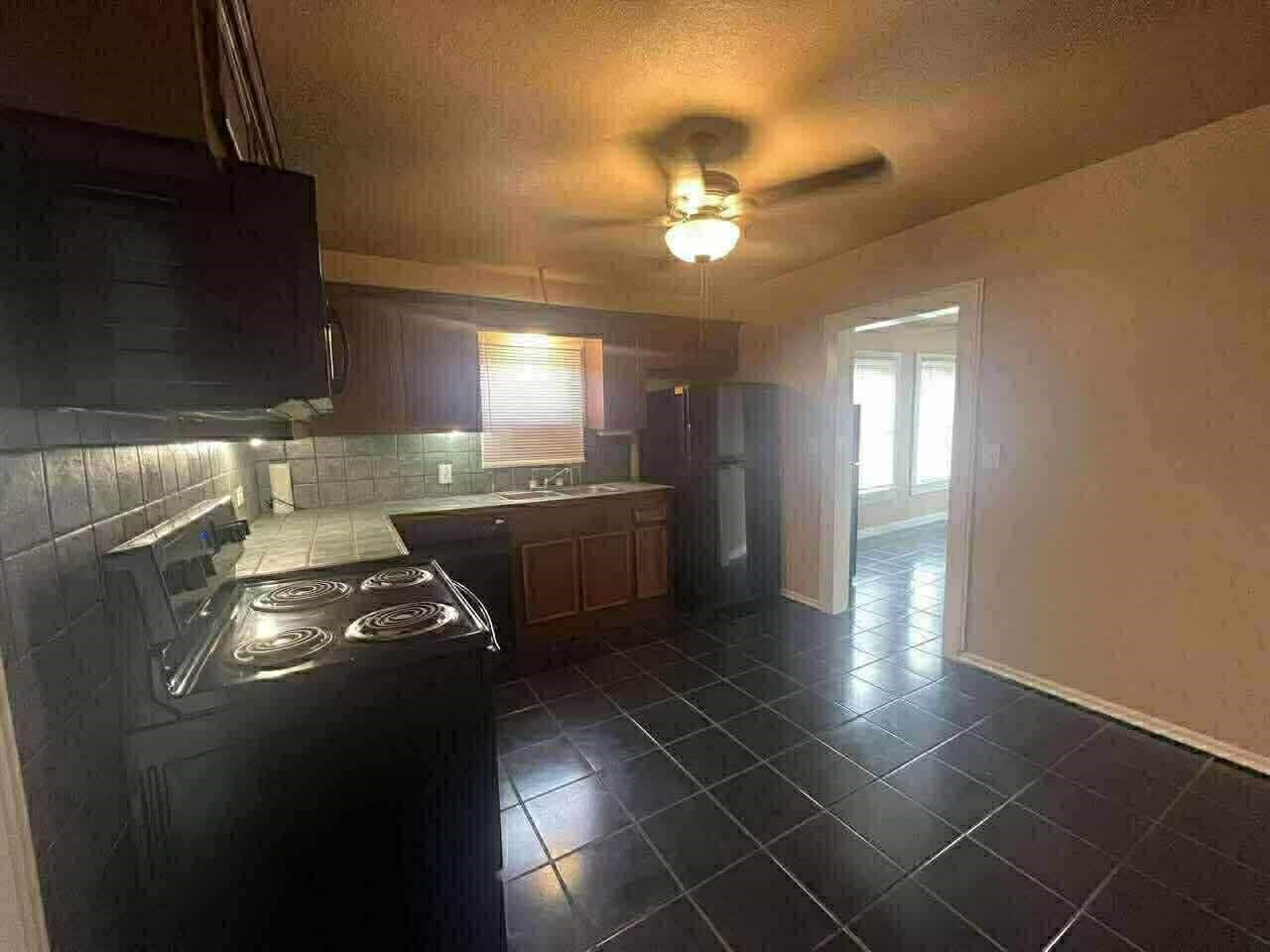 402 3rd Street Humble, TX 77338 - Photo 14 of 15