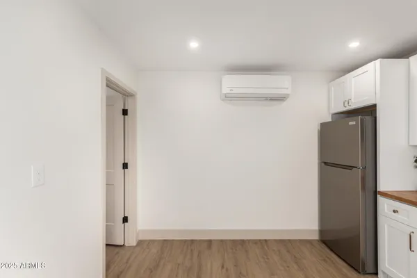 $629,900 | 385 East Clarendon Avenue, Phoenix, AZ 85012