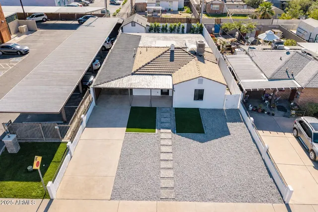 $710,000 | 385 East Clarendon Avenue, Phoenix, AZ 85012