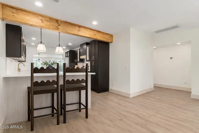 $710,000 | 385 East Clarendon Avenue, Phoenix, AZ 85012