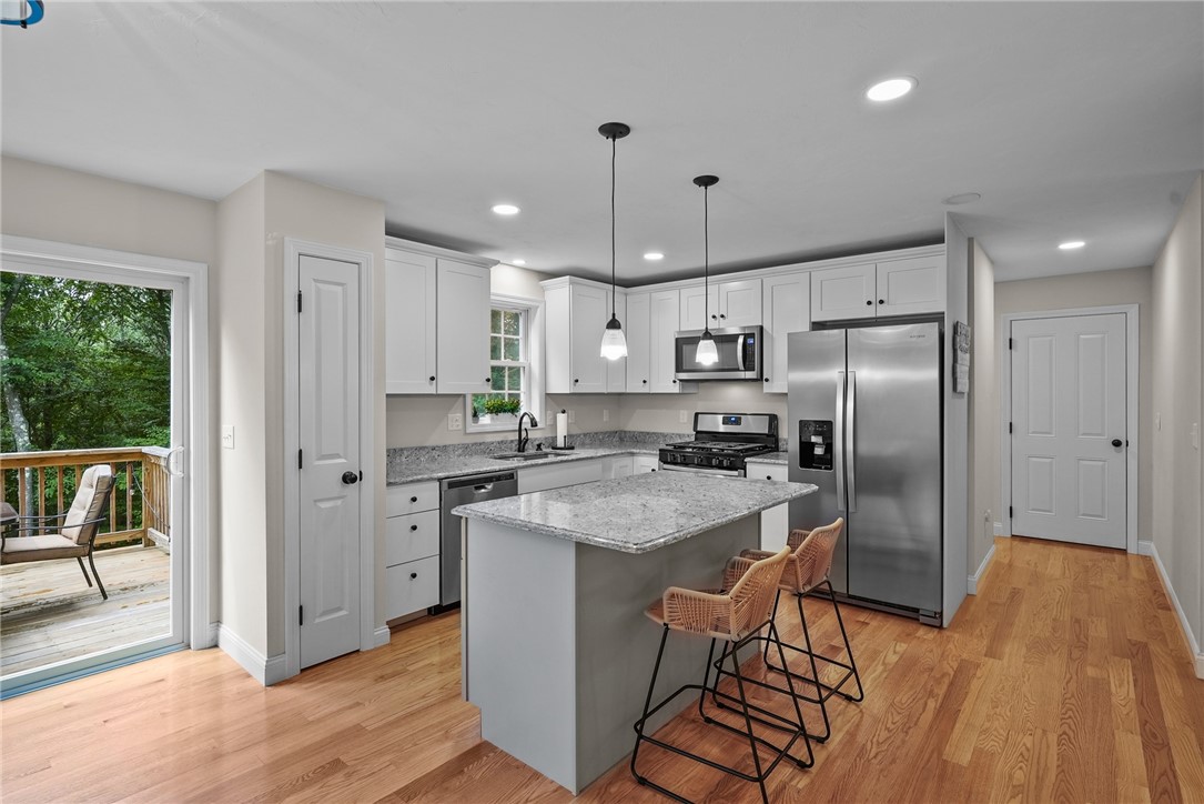 17 Fisher Road Cumberland, RI 02864 - Photo 4 of 46