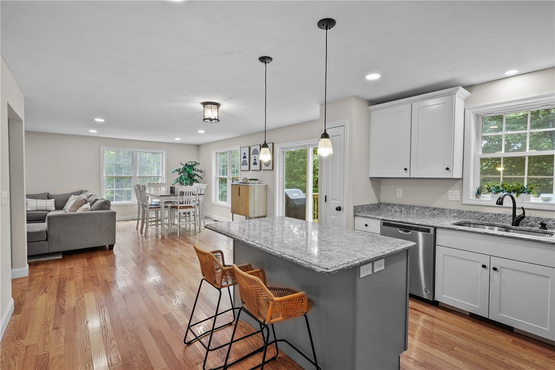 17 Fisher Road Cumberland, RI 02864 - Photo 5 of 46