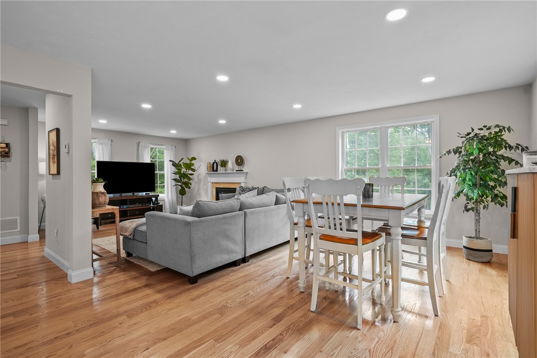 17 Fisher Road Cumberland, RI 02864 - Photo 9 of 46