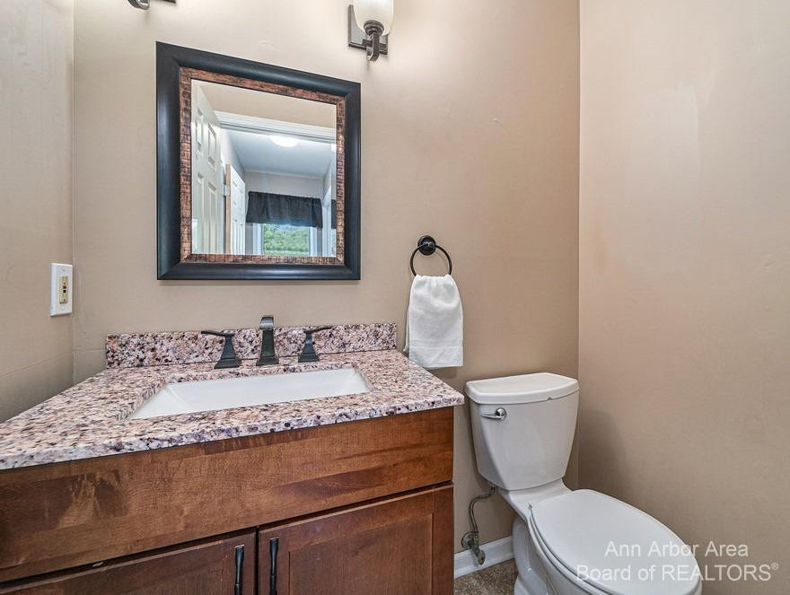 922 Main Street Fenton, MI 48430 - Photo 15 of 42 Photo 15
