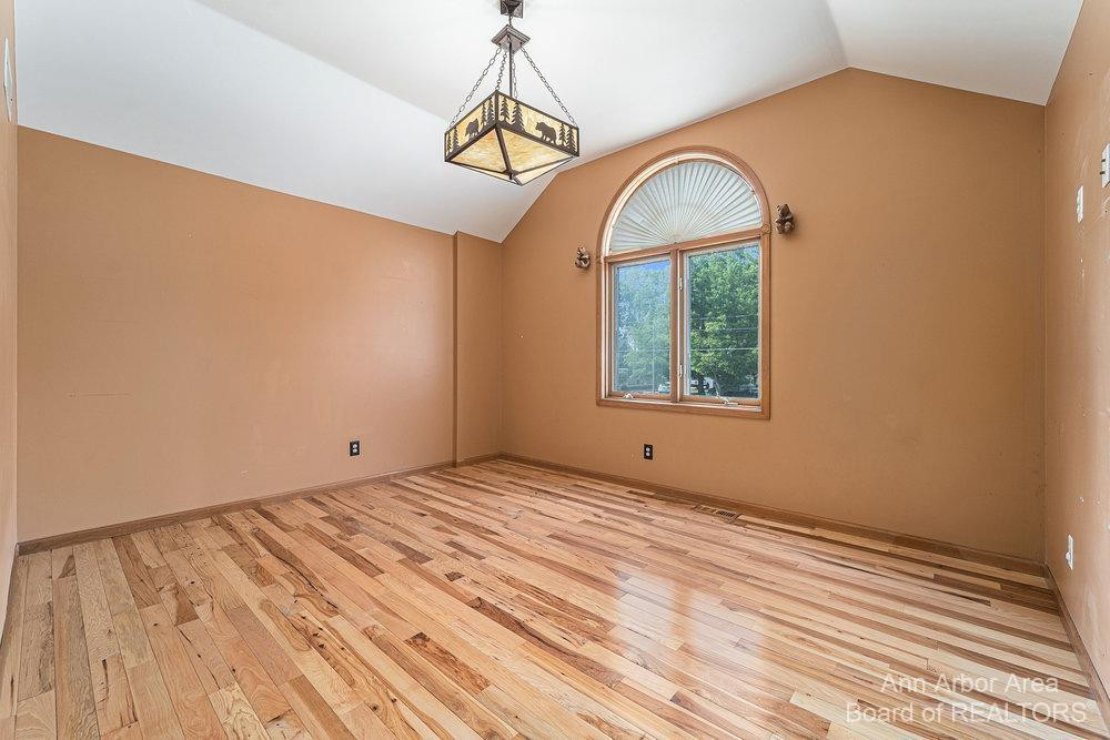 922 Main Street Fenton, MI 48430 - Photo 23 of 42 Photo 23