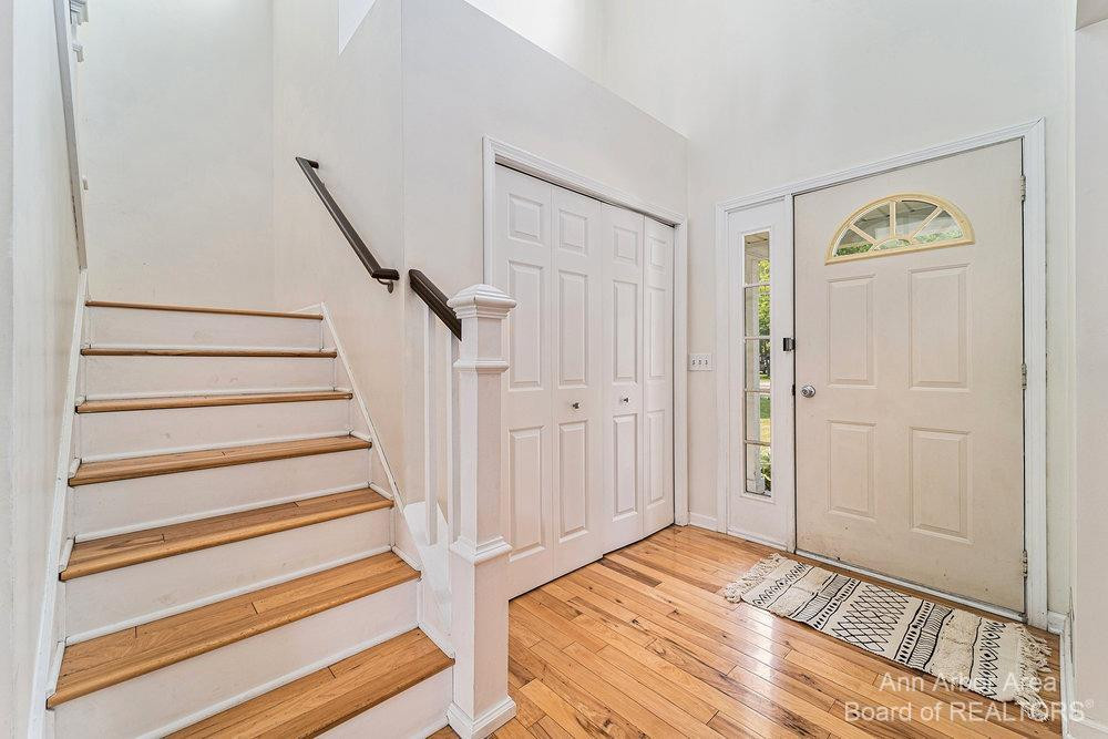 922 Main Street Fenton, MI 48430 - Photo 4 of 42 Photo 4