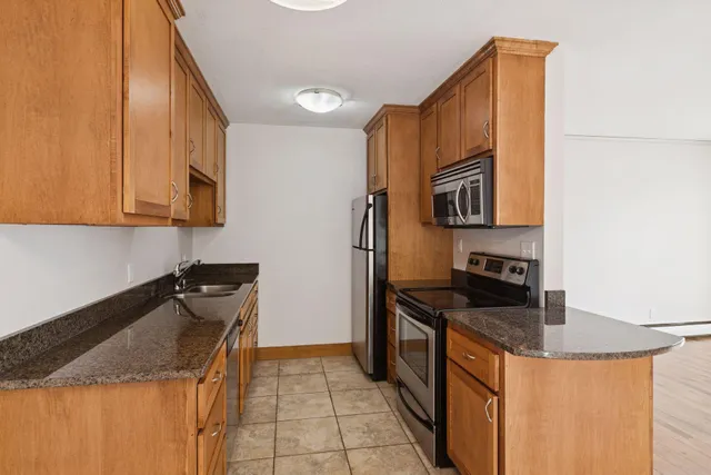 $124,900 | 9143 Highway 55, Unit 306, Golden Valley, MN 55427