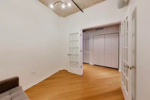 $475,000 | 125 East 13th Street, Unit 1103, Chicago, IL 60605