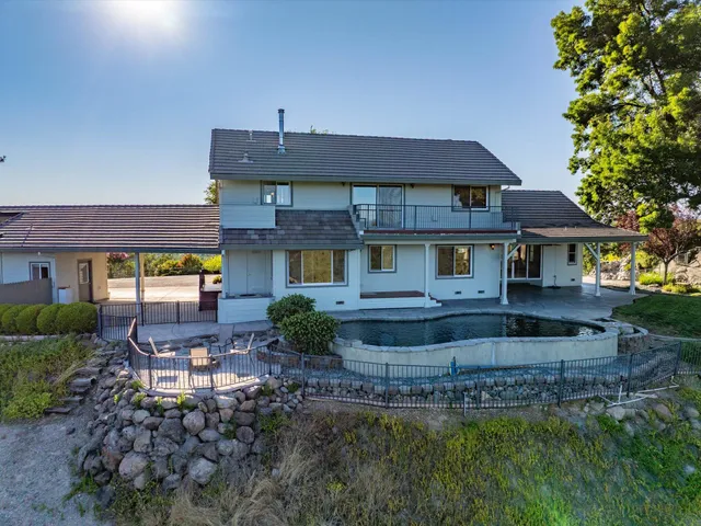 $989,000 | 22672 Knollwood Drive, Palo Cedro, CA 96073