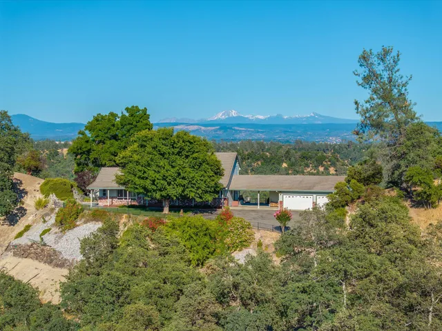 $989,000 | 22672 Knollwood Drive, Palo Cedro, CA 96073