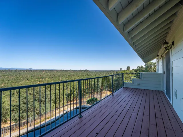 $989,000 | 22672 Knollwood Drive, Palo Cedro, CA 96073