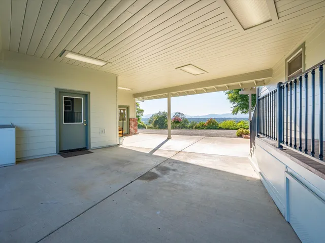 $989,000 | 22672 Knollwood Drive, Palo Cedro, CA 96073