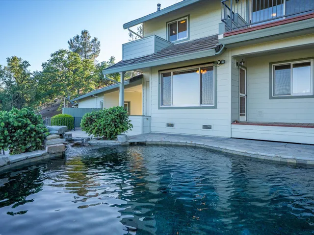 $989,000 | 22672 Knollwood Drive, Palo Cedro, CA 96073