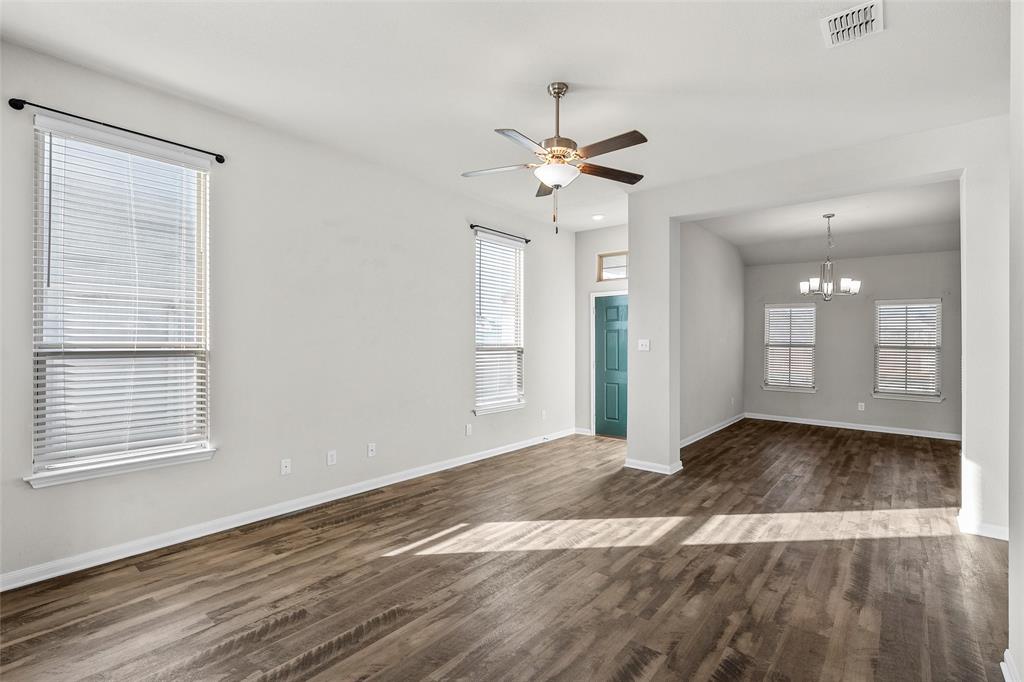 10421 Arabella Lane Waco, TX 76708 - Photo 6 of 35