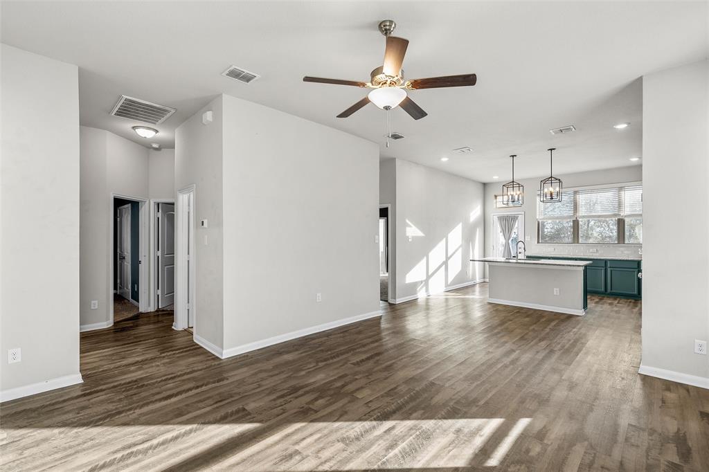 10421 Arabella Lane Waco, TX 76708 - Photo 7 of 35