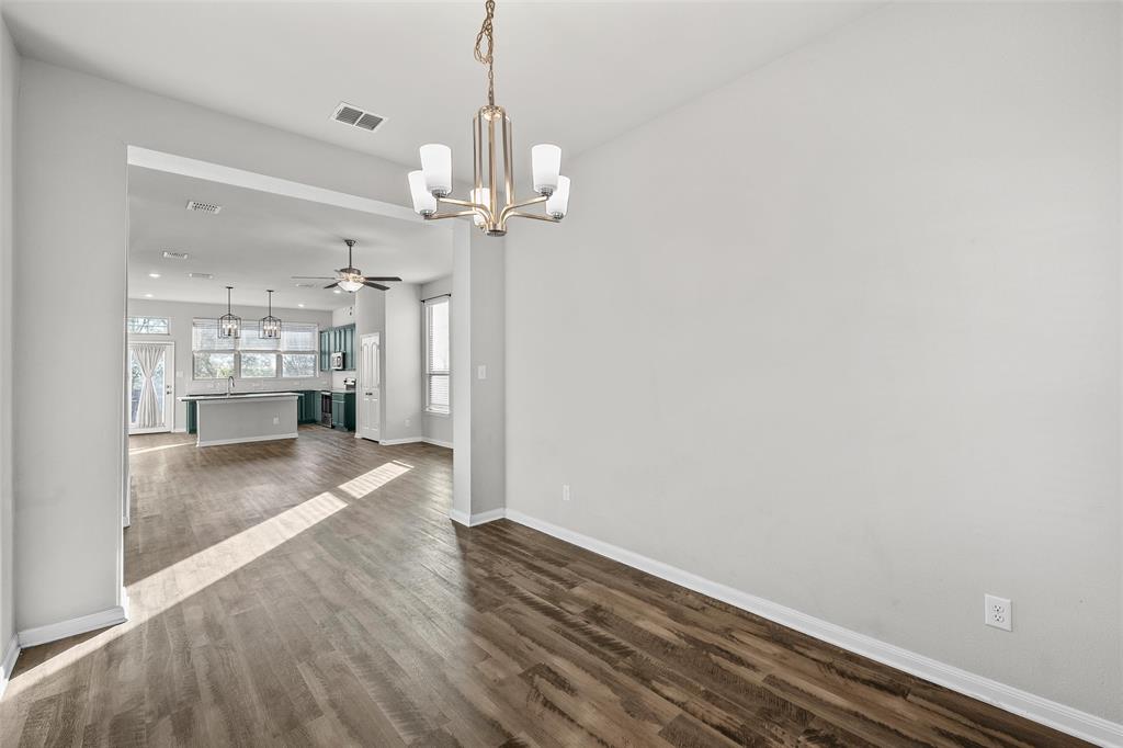 10421 Arabella Lane Waco, TX 76708 - Photo 8 of 35