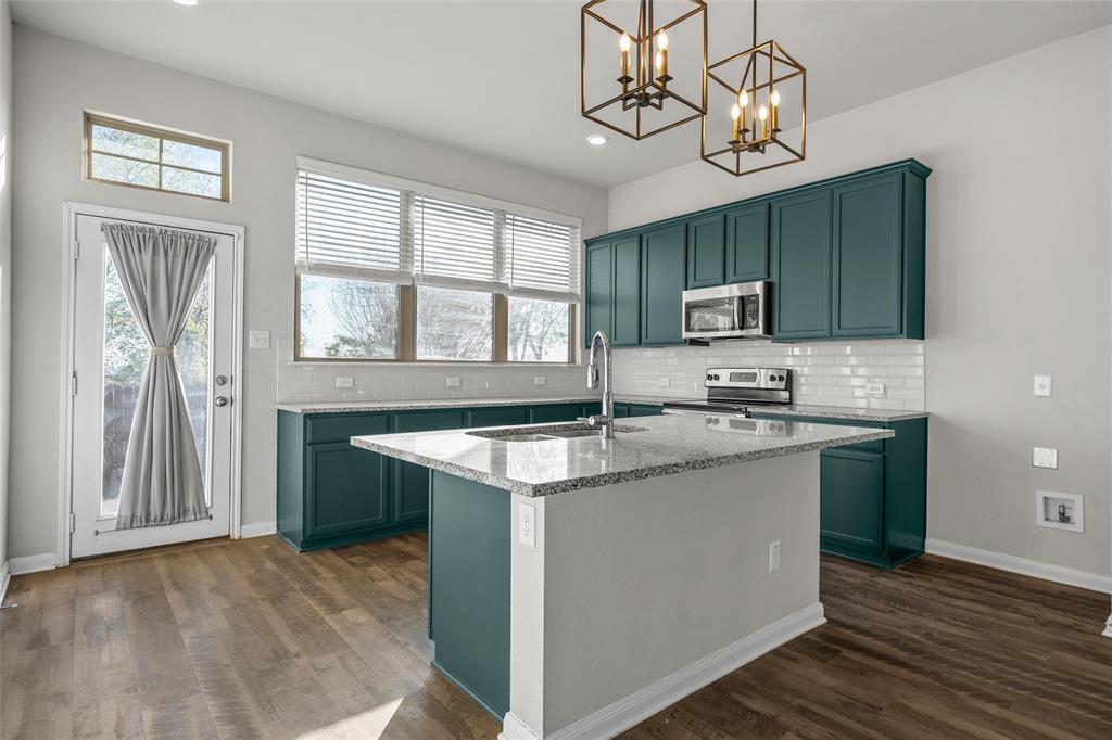 10421 Arabella Lane Waco, TX 76708 - Photo 10 of 35