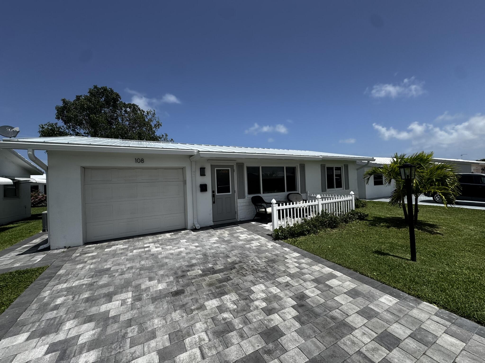 108 Southwest 9th Street Boynton Beach, FL 33426 - Photo 2 of 39 Brick Paged Driveway