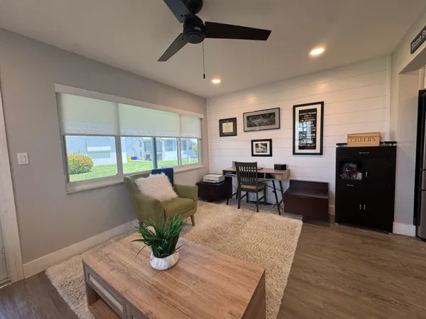 $3,500 | 108 Southwest 9th Street, Boynton Beach, FL 33426