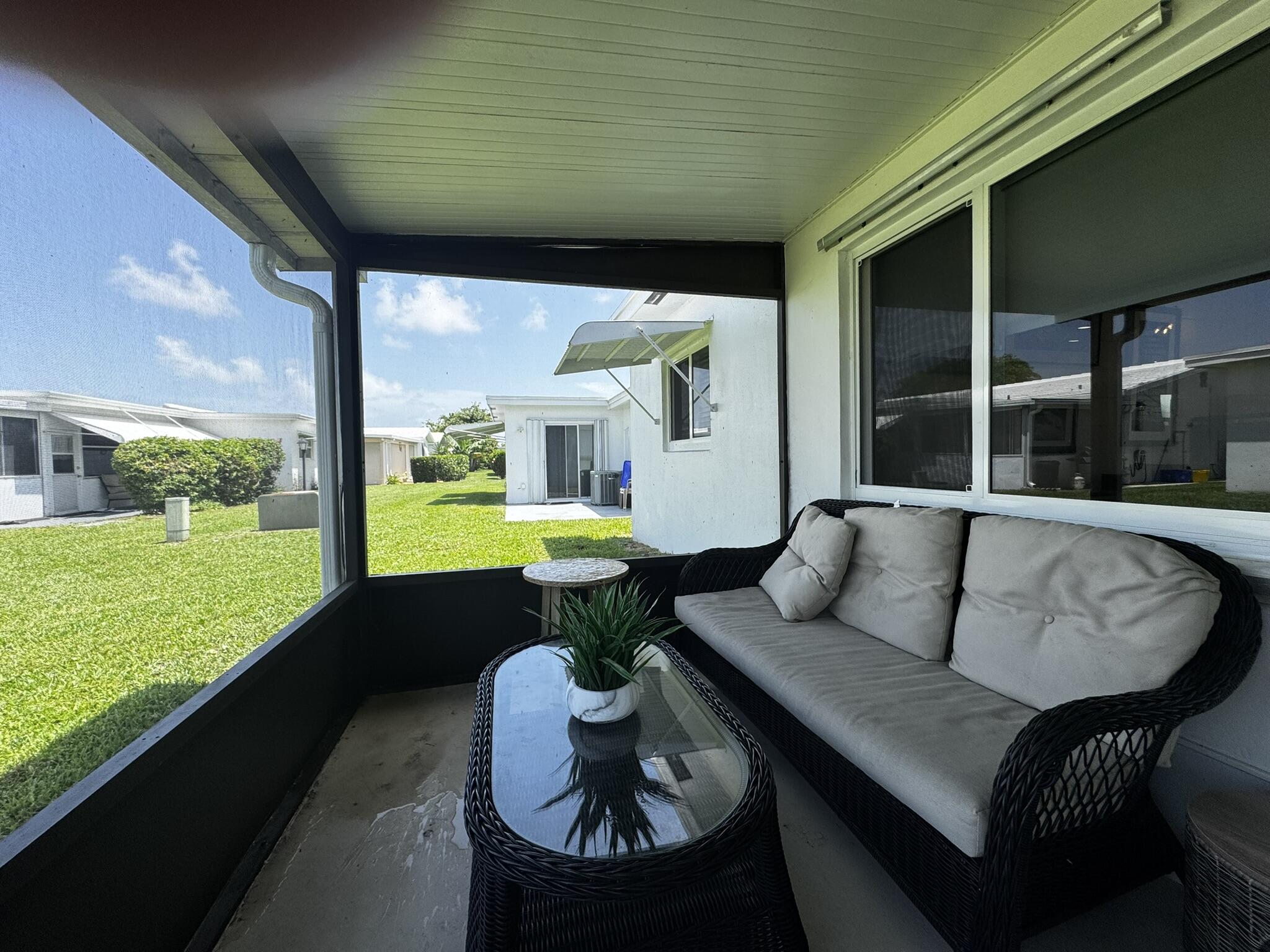 108 Southwest 9th Street Boynton Beach, FL 33426 - Photo 27 of 39 Back Patio