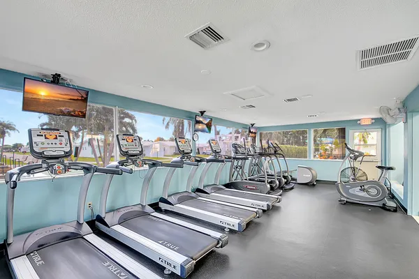 $3,500 | 108 Southwest 9th Street, Boynton Beach, FL 33426