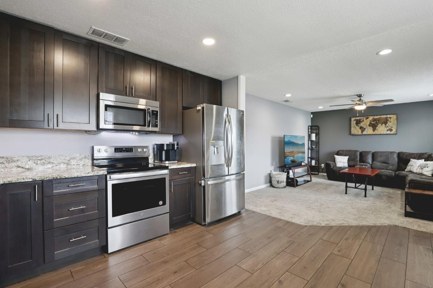 2370 Missouri Way Elverta, CA 95626 - Photo 10 of 24