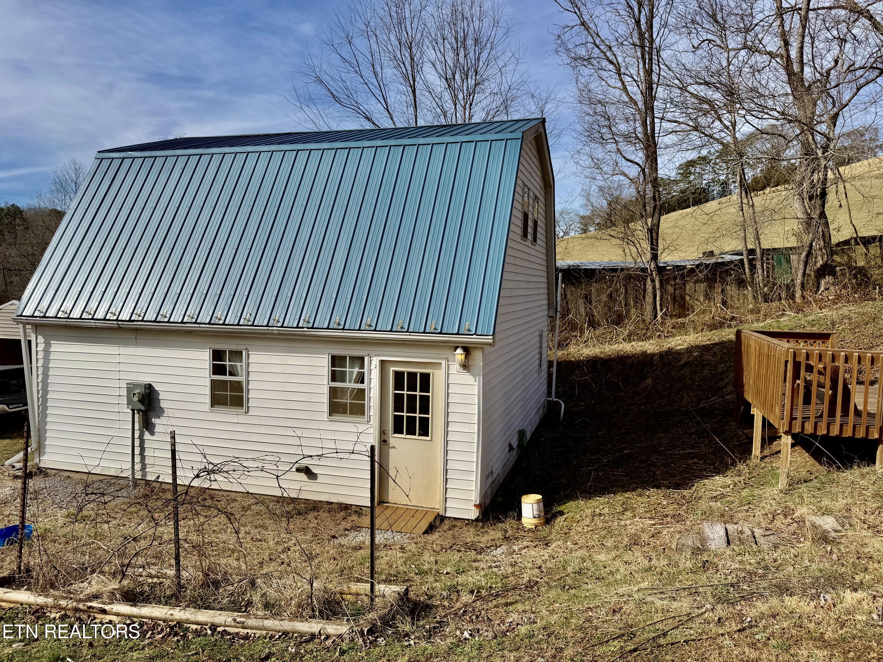 2218 Clouds Road New Tazewell, TN 37825 - Photo 11 of 40 IMG_1778