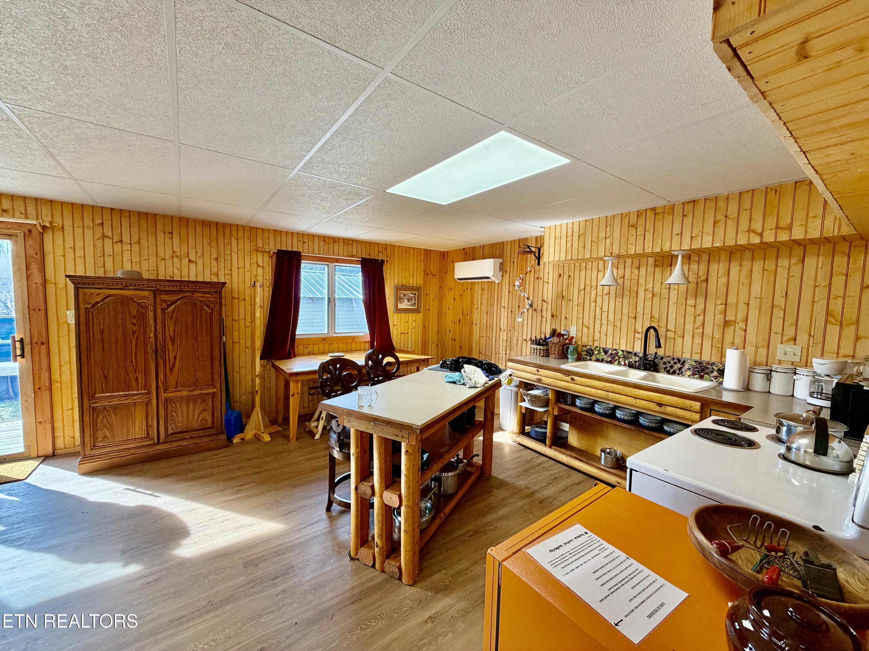 2218 Clouds Road New Tazewell, TN 37825 - Photo 22 of 40 IMG_1756