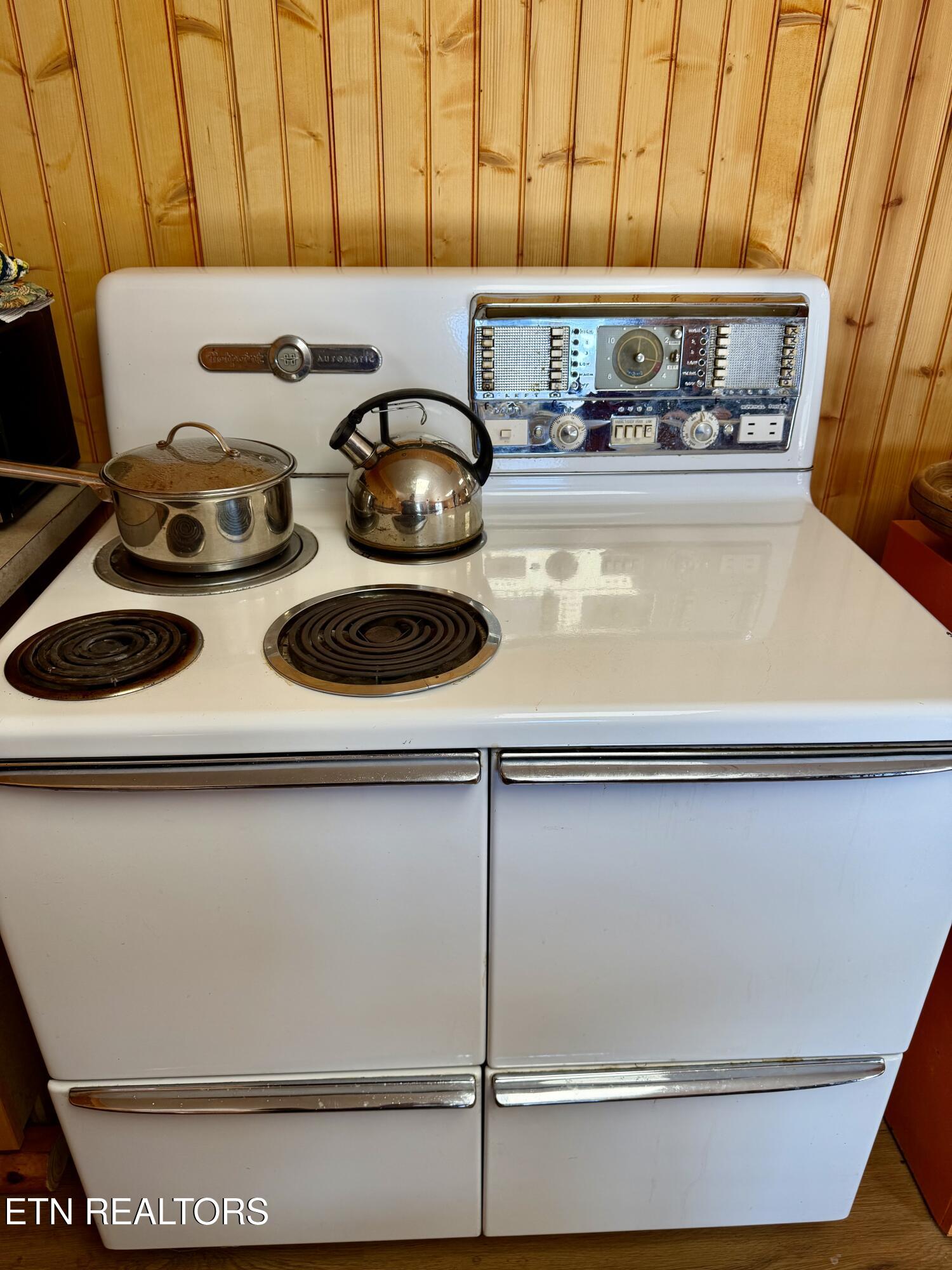 2218 Clouds Road New Tazewell, TN 37825 - Photo 39 of 40 IMG_1771